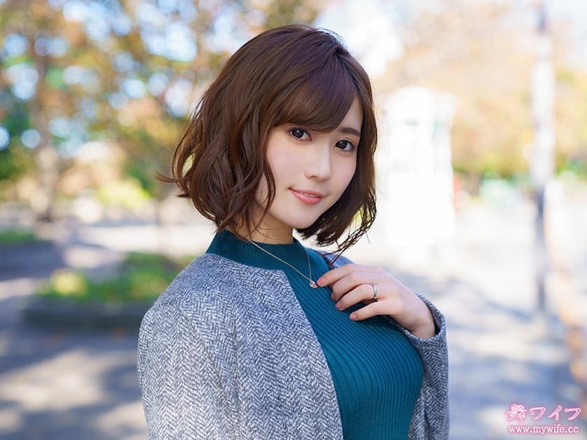 FC2PPV 4305428 [Individual] A Big-Breasted Wife Who Has Such A Loose Sense Of Money That Her Cell Phone Stops Working. I Took Over The Payment As Soon As Possible, But His Attitude Suddenly Deteriorated During The Repayment Process, So I Confessed My Feelings.